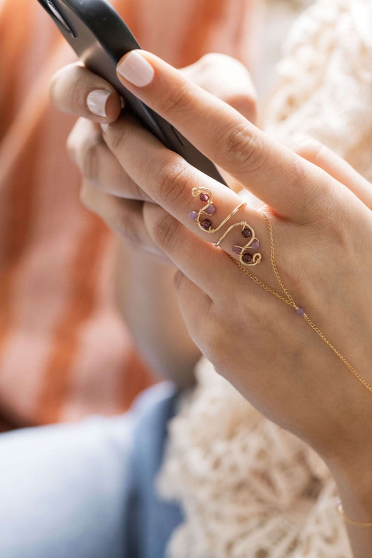 Bague en rubis et grenat poertée