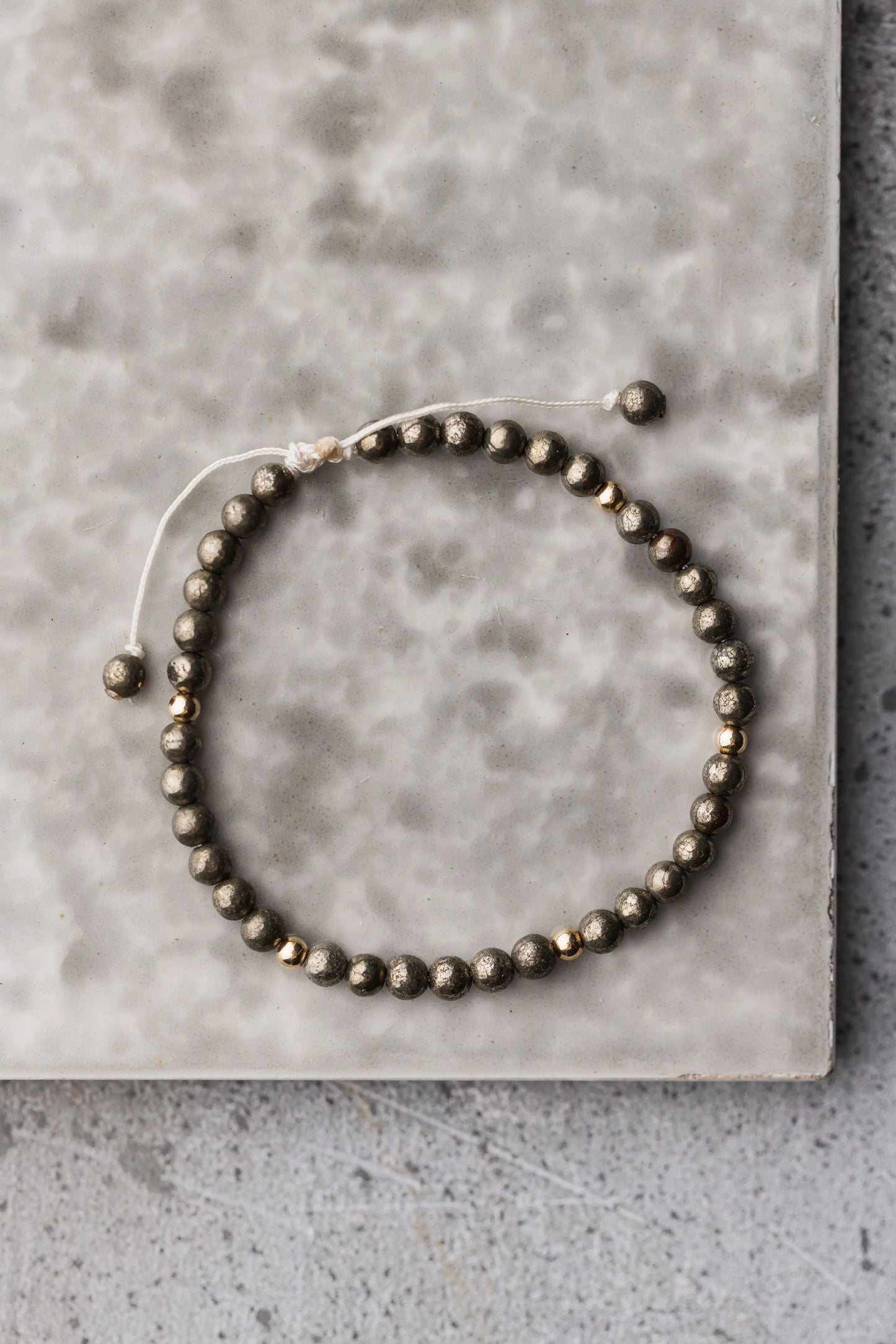 Bracelet ajustable 4mm d.or.é.mi