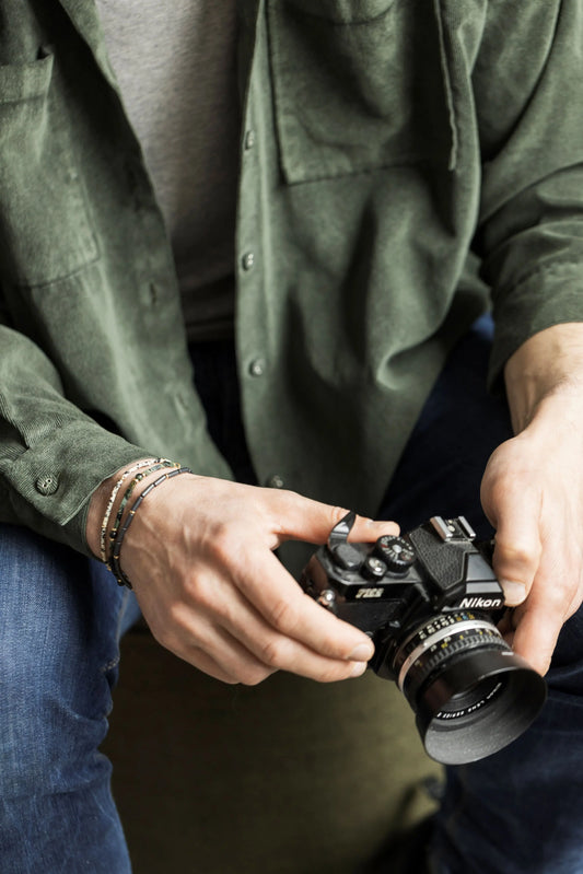 Bracelet homme - hématite d.or.é.mi