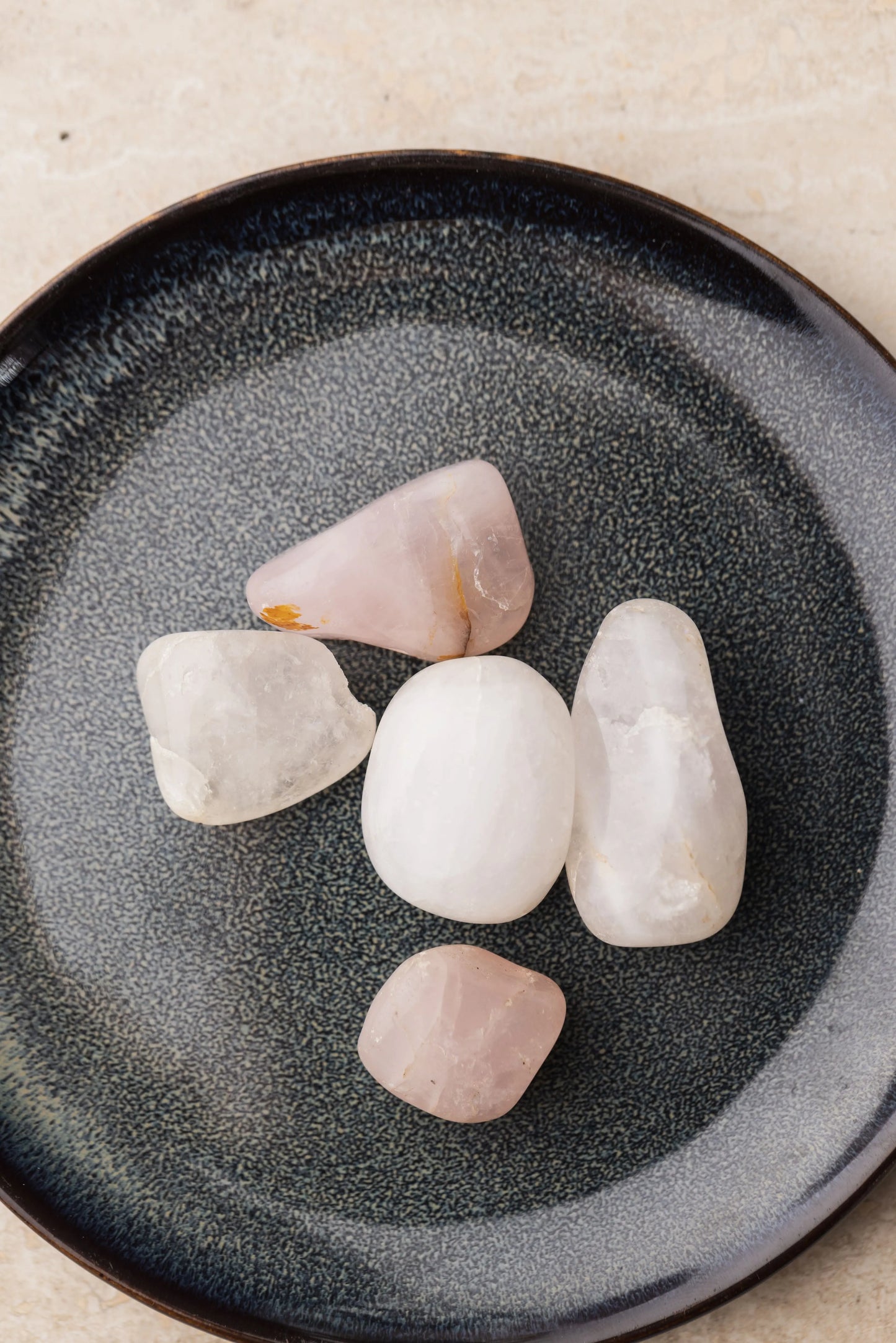 Pierre roulée Quartz rose d.or.é.mi