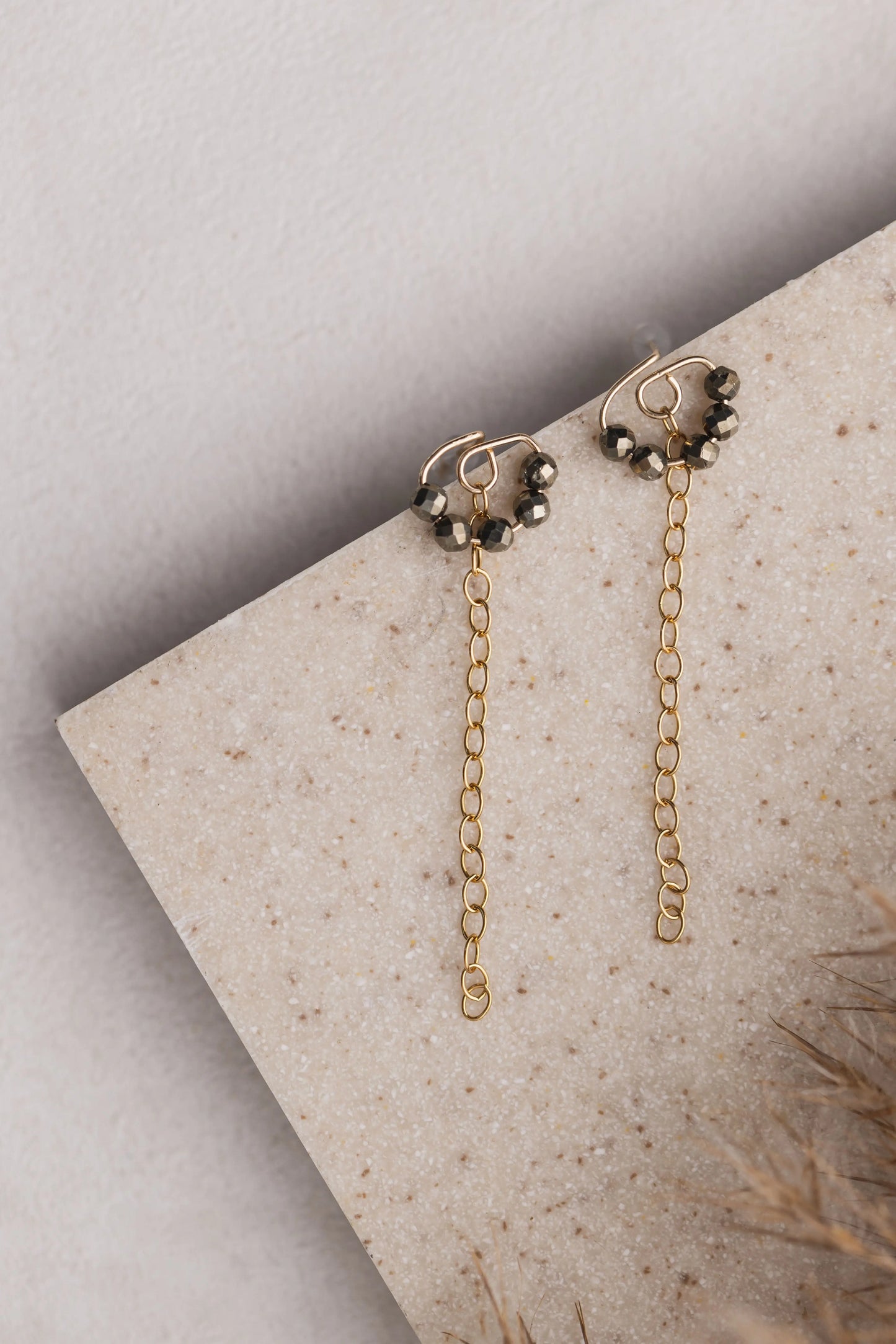 Boucles d'oreilles originales en pyrite