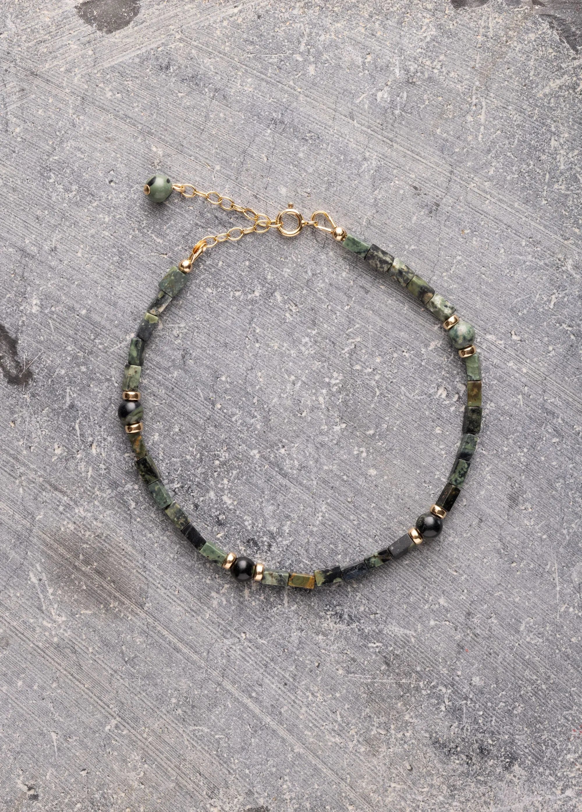 Bracelets dorés pour femme – Jolies petites perles en forme de cœur