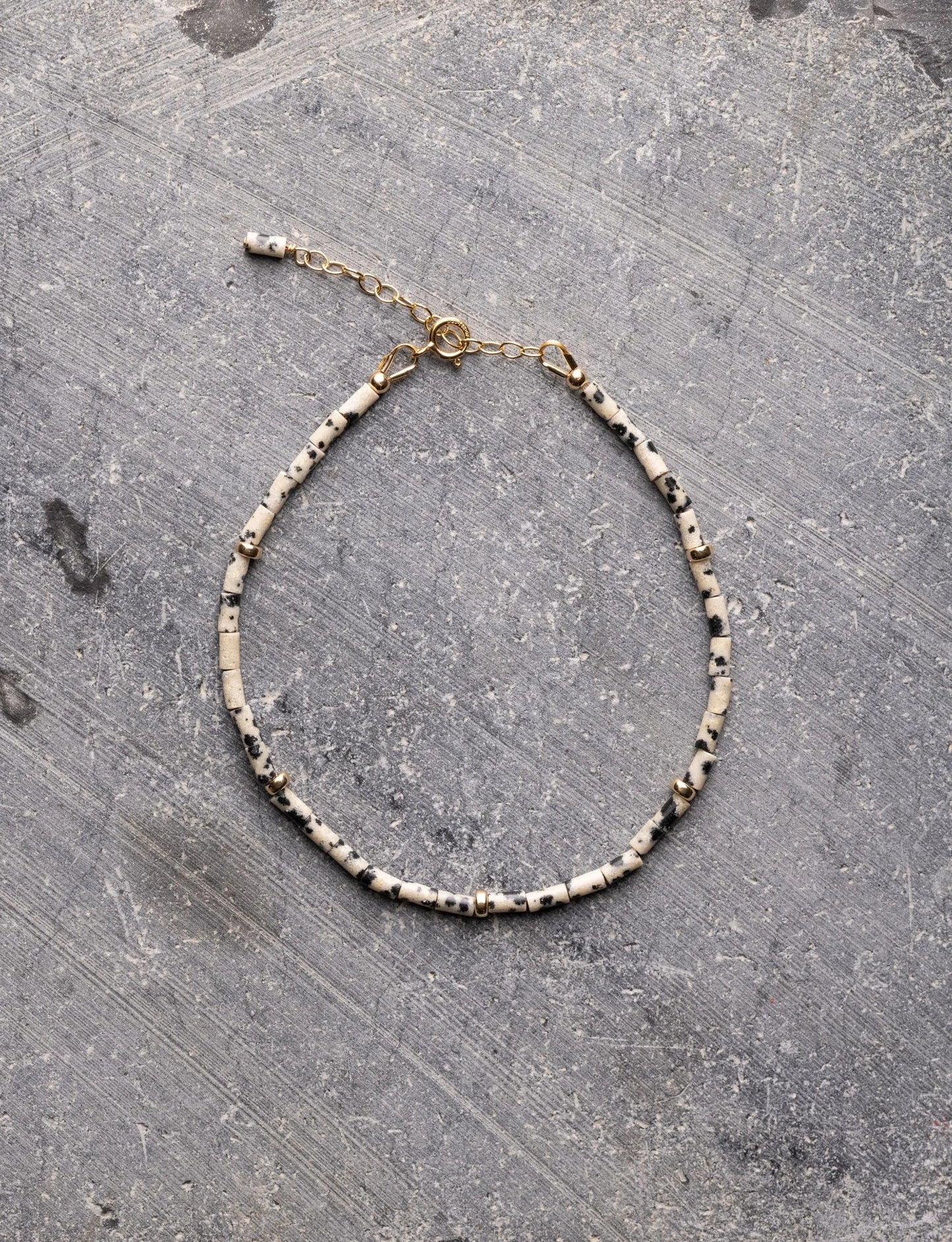 Bracelet homme - jaspe dalmatien d.or.é.mi