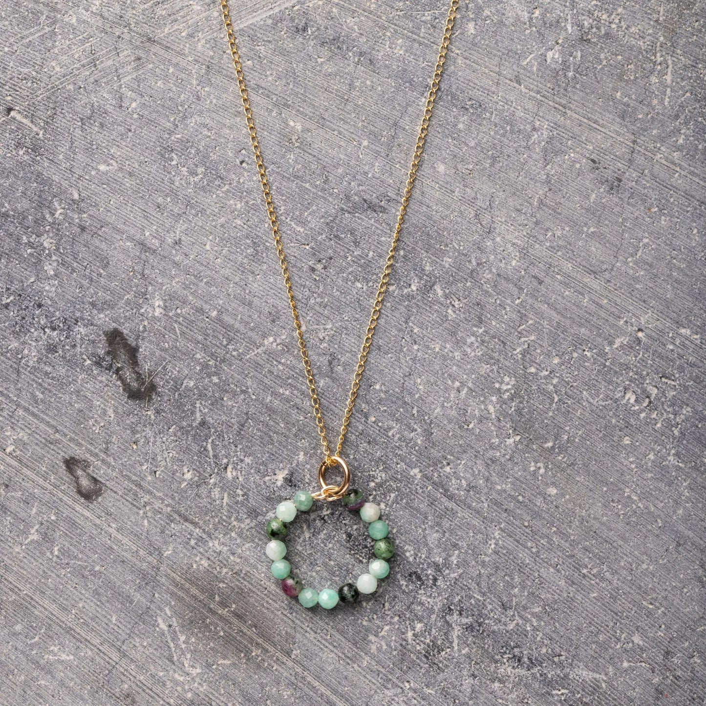 Collier Sahara - Emeraude et Rubis zoïste d.or.é.mi
