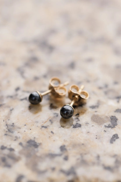 Puces Hématite 3mm d.or.é.mi